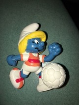 Vtg Smurfs Peyo Schleich Hong Kong PVC Figure 1983 Smurfette Girl Soccer Player - £12.05 GBP