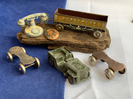 Vtg Metal Trinket Tchotchke Lot Tootsie Toy Phone Jeep Moon Mullins Pin ... - £39.40 GBP