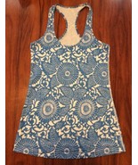 Lululemon Blue White Beachy Floral White Porcelaine Cool Racerback Tank ... - $15.12 CAD