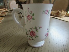 Vtg Royal Victoria China Dinnerware Tall Mug White With Pink Roses - £3.85 GBP