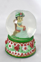 Betty Boop Musical Water Snow Globe Roses - £34.81 GBP