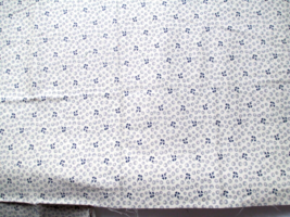 Fabric Red Rooster Small Navy Flower &amp; Circles on Pearl Quilt Scrapbook Craft $3 - £2.39 GBP