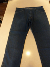 Wrangler Jeans Men’s Size 42 x 30  Regular Fit Blue Medium Wash USA - $15.72