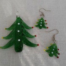 Christmas Jewlery Pendant And Earring Set Costume Christmas Tree Green Red White - £8.05 GBP