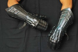 Medieval Gauntlet Gothic Style Dark Antique easy To Wear Gloves made from metal - £69.09 GBP