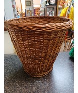 Mid century Woven Wicker  Waste Basket Garbage Can 12&quot; Tall &amp; Wide - $40.69 CAD