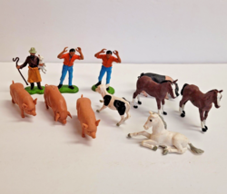 Lot of 11 Britains Ltd 1971 Plastic Figures Shepherd Workers Pigs Cow Horses - $24.74