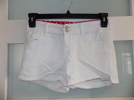 deliA*s White Short Shorts Size 3/4 Junior's - $19.00
