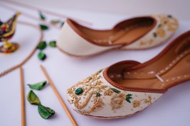 Ivory Majesty - Ivory Bridal Flats for Your Wedding Day: Comfortable and Chic - £93.82 GBP