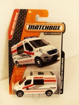 Matchbox 2014 #080 White Renault Master Ambulance MBX Heroic Rescue Series MOC - £11.72 GBP