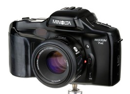 STUDENTS : Minolta Maxxum 7Xi w AF 50mm f/1.7 Lens & 3200i Speedlight Flash 35mm - $144.00