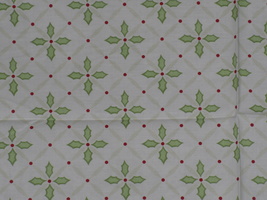 Holly Berry Fabric 1 yd Remnant Home for the Holidays Henry Glass - £5.90 GBP