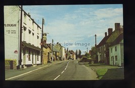 TQ3290 - Northants - The Plough Pub &amp; High Street in Braunston c1960s - ... - $2.54