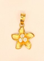 18k gold flower pendant  from Singapore #b6 - £113.87 GBP