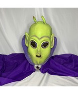 VINTAGE EASTER UNLIMTED Green SPACE MARTIAN ALIEN MASK With Attached Lon... - $497.61 MXN