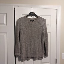 Ellen Tracy women&#39;s size medium long sleeve sweater - $9.89