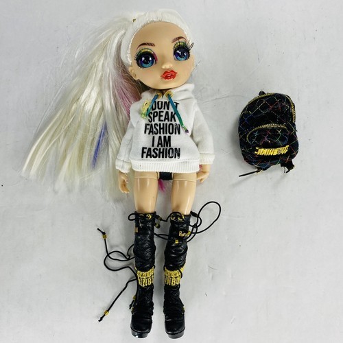 9” Amaya Raine Rainbow High Jr High Junior Fashion Doll - $15.99
