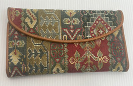 New Vintage Mundi Large Tapestry Wallet 7.25” By 4 Inches - £13.03 GBP