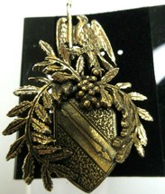 Robert Zentall American Eagle Crest &amp; Leaves Brooch Antique Goldtone Vintage - £31.26 GBP