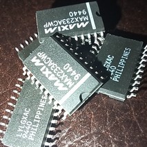 5 each MEW  Maxim MAX233ACWP DUAL XMTR RCVR  SOIC **NOT CHINESE or UNBRA... - $19.45