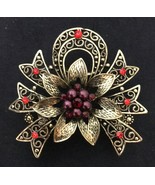 Gorgeous Vintage Scarf Clip with Red Stones Approx 3&quot; x 3&quot; GB Maker&#39;s Mark - £22.03 GBP