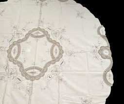 Vintage Handmade Embroidered Round Tablecloth 67.5" w/ 8 Napkins 16" Unused image 7