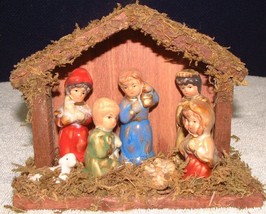 Christmas House Wood Stable Mini Nativity Multi-Colored Robed Child Figurines - £5.41 GBP