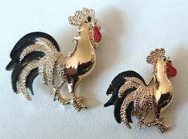 GERRY&#39;S Rooster Pins Brooches Gold Tone Setting Black Red Enamel Vintage 1960s - $19.99