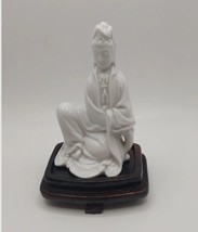 VTG  Blanc De Chine statue Kwan Yin Porcelain On Wood Display Stnd  ( RETIRED) - £272.47 GBP