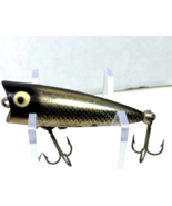 Heddon Fishing Lure Tiny Chugger 2.25” Vintage Gold, Black &amp; Red Mouth - $228.08 MXN