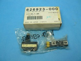 Yamatake SL1-AK Miniature Limit Switch Top Roller Plunger SPDT 0.1 Amp New - €19,87 EUR