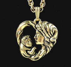 Love Mother And Child Baby Heart Necklace Vintage Pendant Goldtone Signed Avon - £18.30 GBP