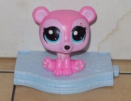 2015 Mcdonalds Happy Meal Toy Littlest Pet Shop Regina vogel - $5.04