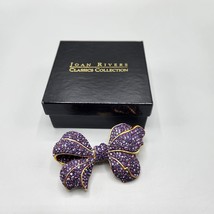 Joan Rivers Pave Purple Crystal Bow Brooch Classics Collection Gold Tone Pin - £100.53 GBP