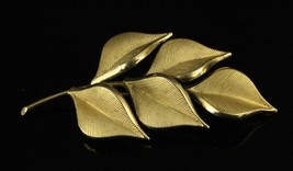 Vintage Costume Jewelry Kjl Kenneth Lane 12KT Gold Filled Leaf Brooch Pin - $24.74