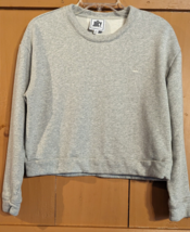 Juicy Couture Crop Pullover Womens M Gray Crew Neck Sweatshirt - £12.09 GBP