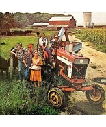 Travelers Insurance Farm Family Tractor 1979 Advertisement Vintage DWKK5 - $460.08 MXN
