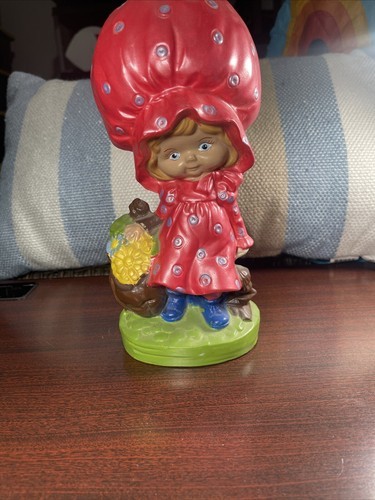 Vintage Ceramic 8.5&#39;&#39;sitting on stump girl statue figurine  1970&#39;s big b... - $14.03