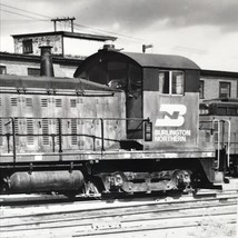 Burlington Northern Railroad BN #491 NW-2 Electromotive Train Photo Spokane WA - £7.62 GBP