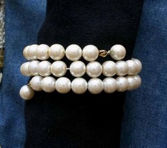 Elegant Faux Pearl Wire Wrap Bracelet 1960s vintage - $12.95