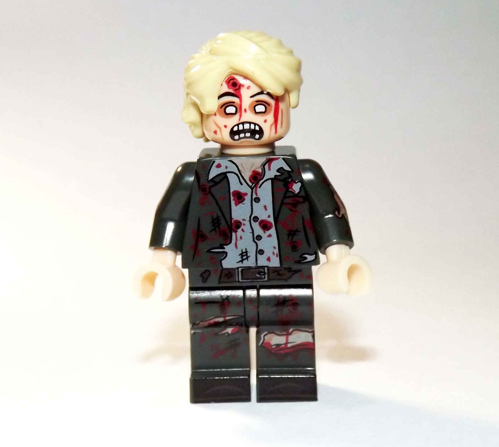 Minifigure Businessman Blond Zombie Horror Movie US Seller - $7.98