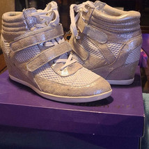 Madden Girl Wedge Sneakers, Size 8 - £11.51 GBP