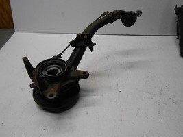 2004-2006 Toyota Tundra 4.7L 4X4 Front Left Driver Knuckle - $218.49