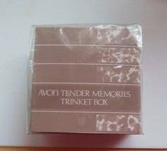 Vintage Avon Tender Memories Trinket box  New in Box - £16.46 GBP