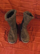 SO Brown Boots Suede with fur lining Roll Down Womans Ladies Size 8 Good... - £15.92 GBP