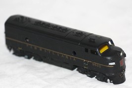 Athearn Custom Painted HO Scale Pennsylvania #9605 EMD F7 Dummy locomotive - £28.47 GBP