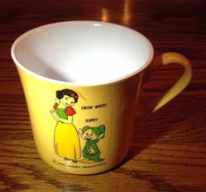 Oneida Deluxe 3307 RARE Disney Cup - Snow White &amp; Dopey - £4.47 GBP