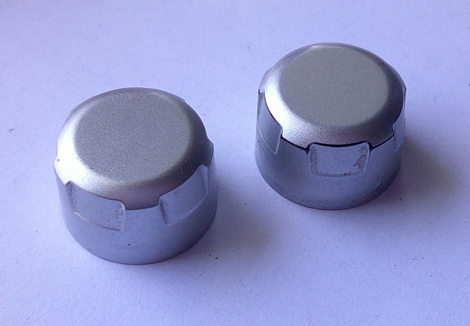 10 - 14 SUBARU OUTBACK LEGACY  RADIO STEREO TUNER KNOB SET OEM 86205-AJ010 Item image 2