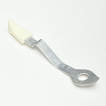 Genuine OEM Lawn-Boy Toro OMC Part 679640 Knob and Spring Lever Lockout - $9.48