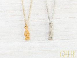 Delta Zeta Sorority Greek Lavalier Drop Necklace (DZ, Dee Zee, DEEZY, ΔZ) - $174.31 MXN